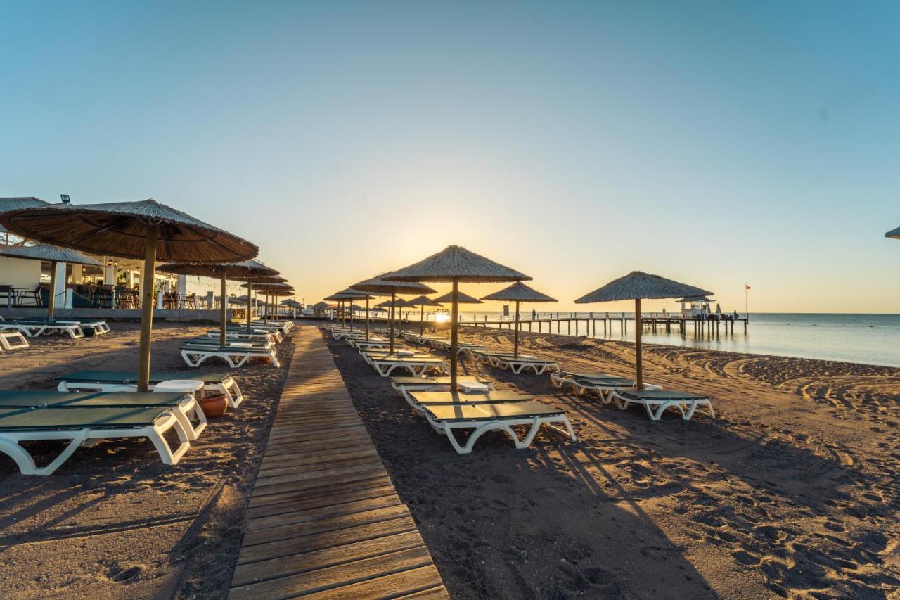 Ic Hotels Green Palace - Kids Concept Antalya Exterior photo Sunset at the beach